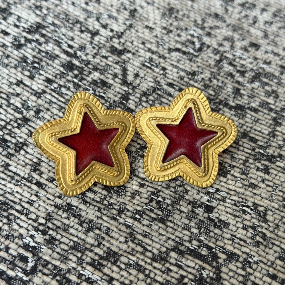 Vintage Earrings 80s 90s Gold Tone Red Enamel Star Clip On Celestial Retro